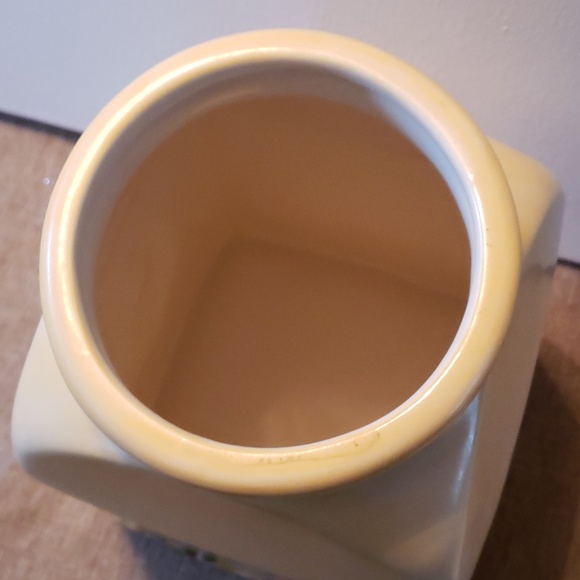 Ceramic Decorated Canister For Flour - Picture 3 of 6